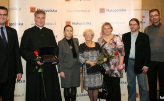 Nagroda dla ks. Leszka Harasza i wyróżnienie dla Teresy Chłosty