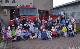 Myślenice: Mikołaj odwiedził ponad 90 dzieci z Dolnego Przedmieścia 
