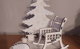 Choinka z krzesłem i kotkiem