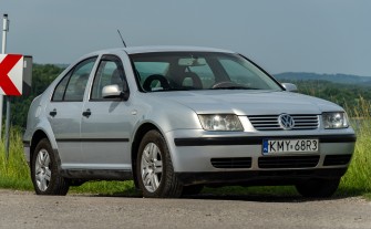 VW Bora 1.9 TDI 90 KM sedan + zimówki 2022 w zestawie