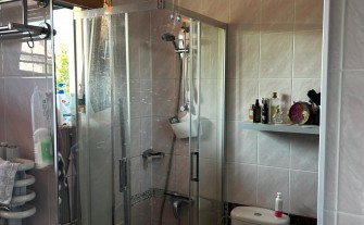 Lustro 80 x 80cm w ramie aluminiowej + kinkiet