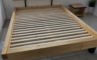 Łóżko drewniane różne