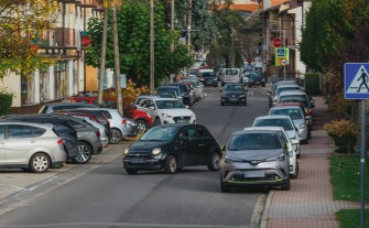 Myślenice. Parking nad basenem dla klientów oraz przebudowa ul. Solidarności i Ogrodowej. Sprawdzamy postępy prac