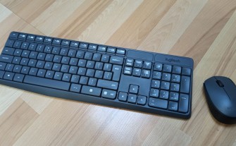 Zestaw klawiatura i mysz bezprzewodowa Logitech MK235