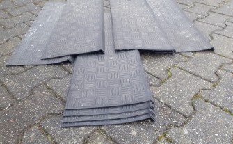 Gumowe nakładki na schody