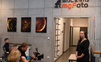 Swoją wystawą Katarzyna Bujas proponuje, abyśmy przestali udawać, że wszystko już widzieliśmy