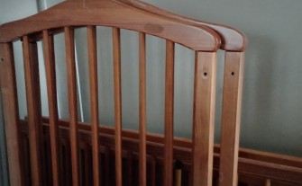 Łóżeczko drewniane Oddam