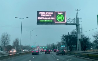Z nowym rokiem w Krakowie rusza Strefa Czystego Transportu. Właściciele starych aut będą płacić za wjazd do miasta