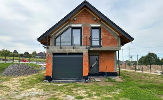 Dom jednorodzinny w Stojowicach na 12,3 ar działce