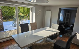 Duży rozkładany stół + 6 krzeseł!!!