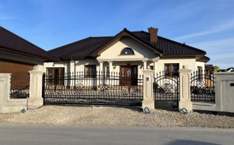 Przepiękny dom w stylu dworkowym pod Myślenicami