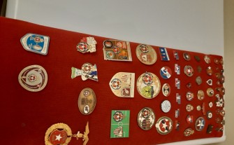 Sprzedam odznaki klubów sportowych