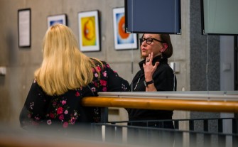 Fotografia bez gotowych odpowiedzi. Wystawa Mai Herzog w galerii mgFoto