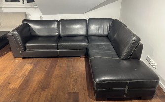Narożna sofa skórzana