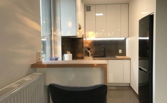Kraków. 35 m² z dużym narożnym balkonem ostatnie piętro, widok - bez pośredników