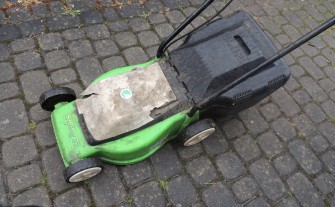sprzedam kosiarke elektryczna