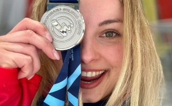 Julia Jawień z drużynowym srebrnym medalem Mistrzostw Świata w Curlingu