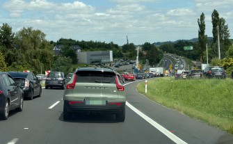 Pierwszy weekend po zmianach na Zakopiance. Kierowcy utknęli w korkach przed Krakowem