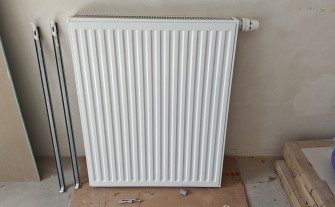 RADSON Integra 22 900x 720 grzejnik płytowy dolnozasilany 1653W wraz z uchwytami i termostatem