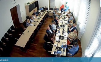 Opozycja i podział na „drużyny”, czy przedstawiciele wybrani przez mieszkańców? Radni dyskutują o swojej roli