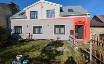 DOM W ZABUDOWIE przyległej | SALON |2 DUŻE POKOJE | DZIAŁKA z NASADZENIAMI | SKAŁA CENTRUM